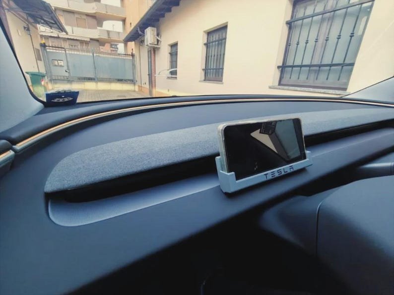 Tesla Model 3 Highland Smartphone Holder Tesla Model 3 Highland Smartphone Holder | Dashboard Phone Mount | 2024–2026 Tesla Model 3 Accessory